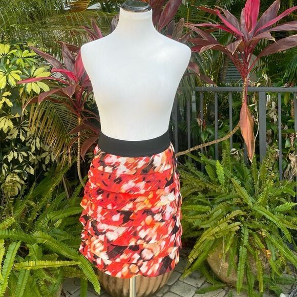Guess Tiered Layers Mini Skirt - Picture 2 of 8